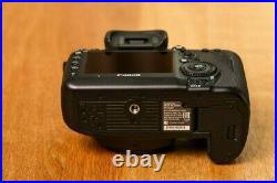 Canon EOS 5D Mark IV 30.4MP Digital SLR Camera color black / good condition